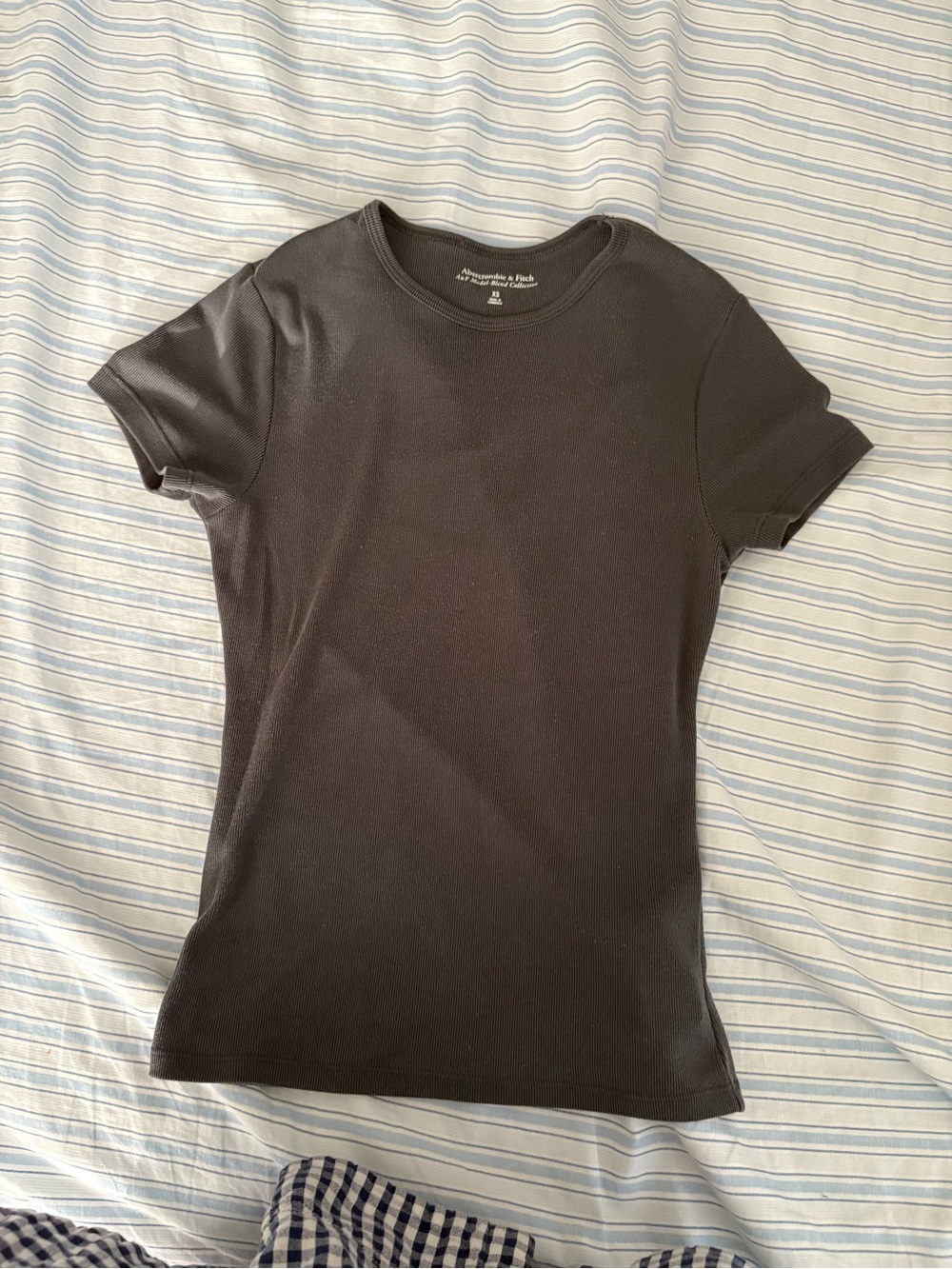 Abercrombie grey Crewneck Short Sleeve Top